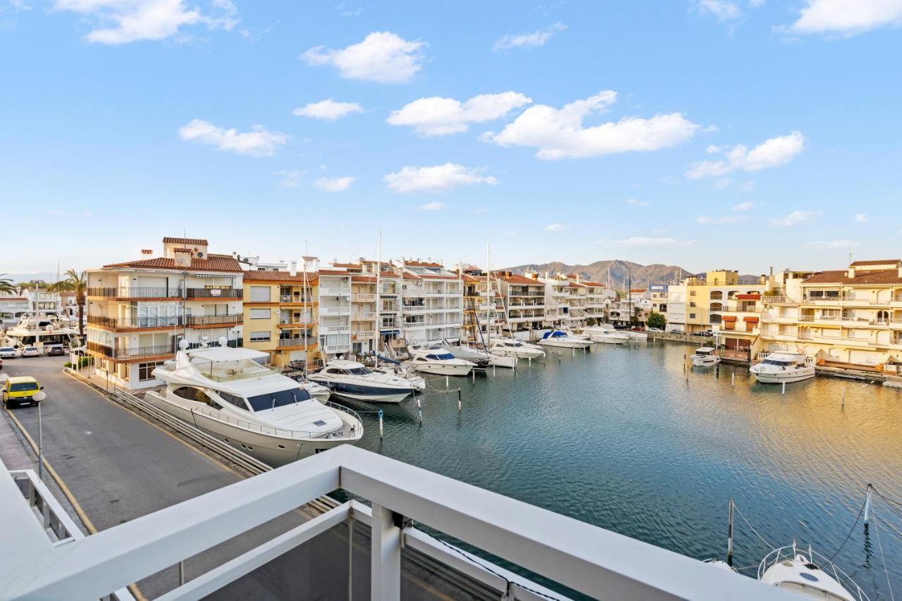 Welcs Apartamento 055 Emp Con Terraza Y Vistas Al Canal Empuriabrava Exterior foto